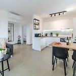 A'mare Apartment *